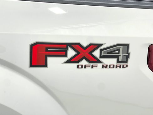 Used 2020 Ford F150 XLT w/ Equipment Group 302A Luxury AWD/4WD image 39