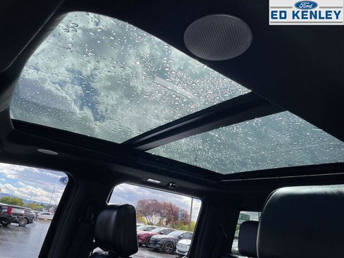 Used 2024 Ford F150 Platinum image 5