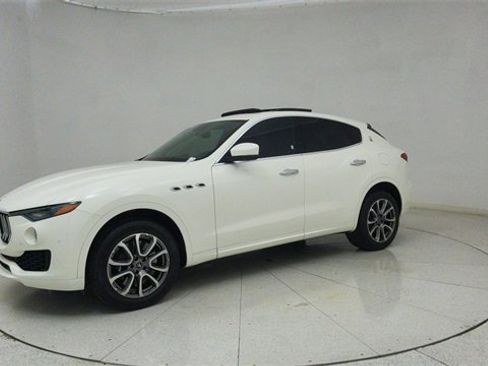 Used 2020 Maserati Levante S image 68
