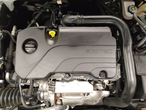 Used 2022 Chevrolet Malibu LS w/ Driver Confidence Package II FWD image 30