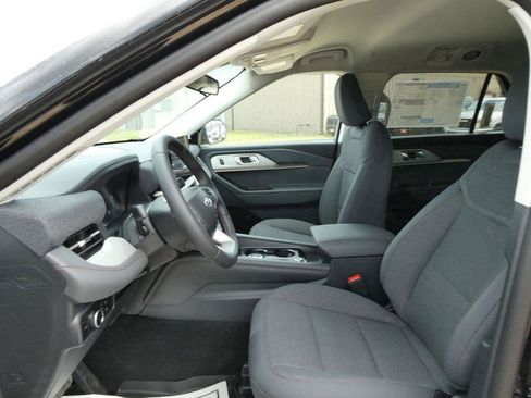 New 2026 Ford Explorer Active AWD/4WD image 18