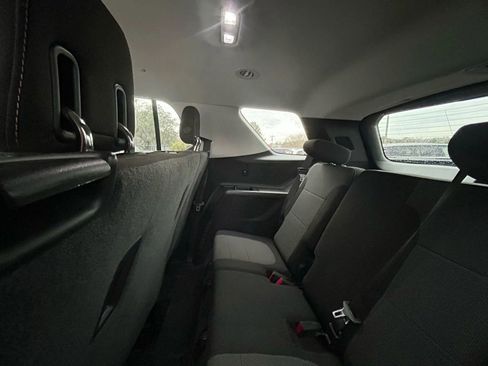 Used 2018 Chevrolet Traverse LS image 18