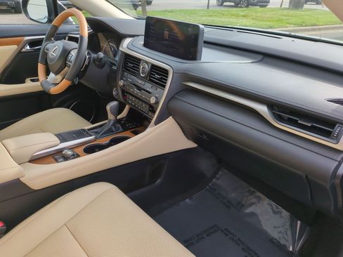 Used 2022 Lexus RX 450h AWD w/ Premium Package image 41