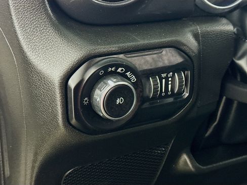 Used 2022 Jeep Wrangler Unlimited Sport image 12