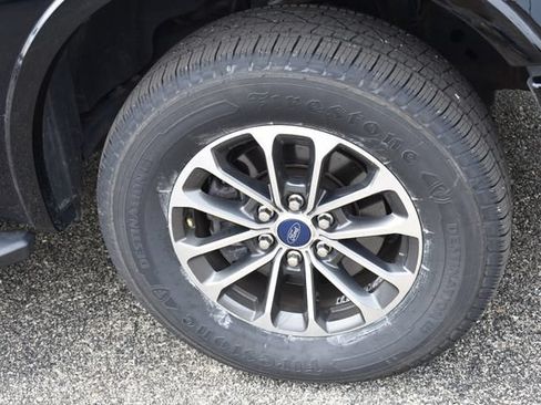 Used 2018 Ford F150 XLT w/ Equipment Group 302A Luxury AWD/4WD image 12