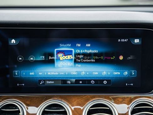 Used 2023 Mercedes-Benz E 350 4MATIC Sedan image 22