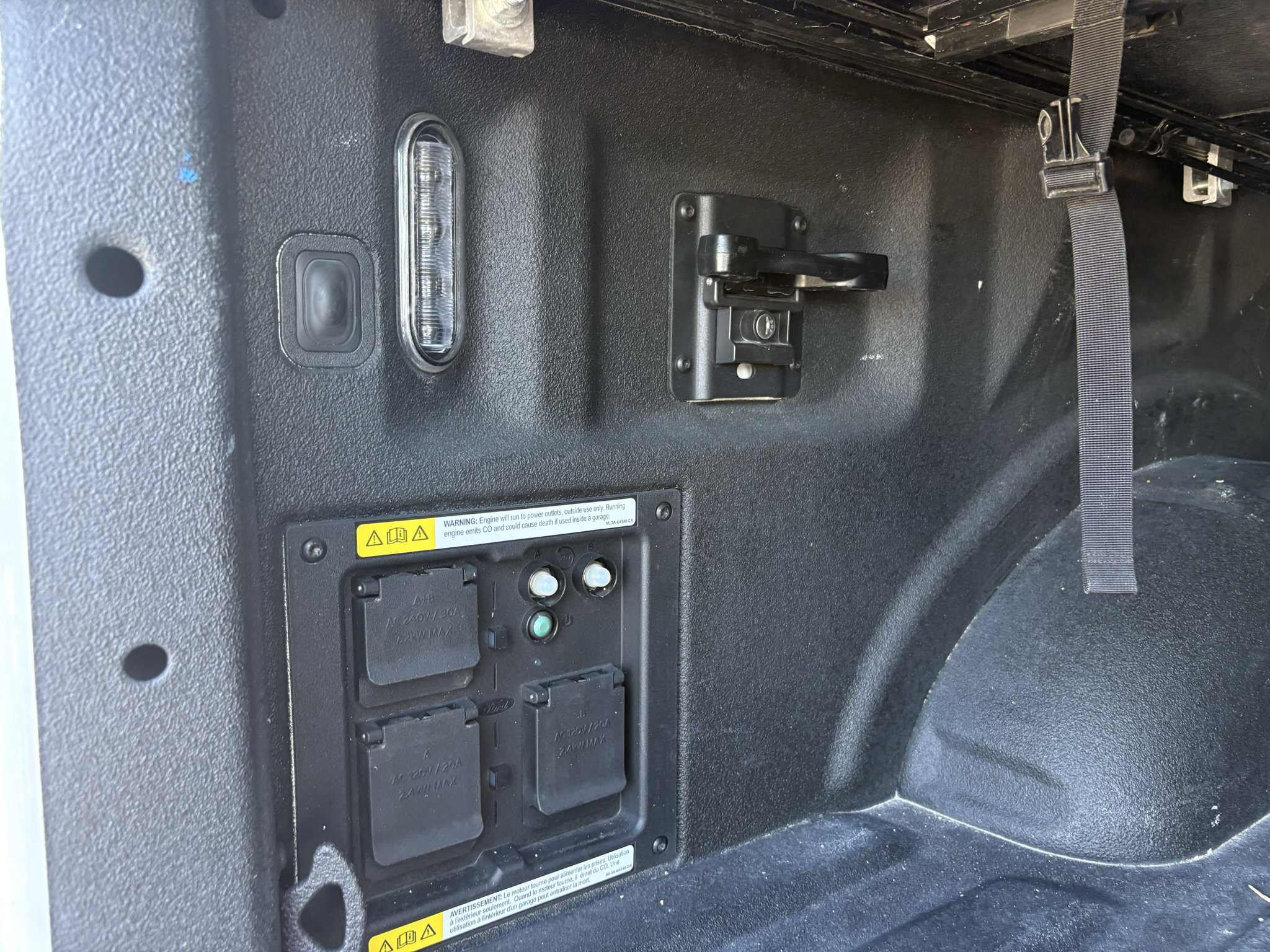 Used 2023 Ford F150 Limited AWD/4WD image 8