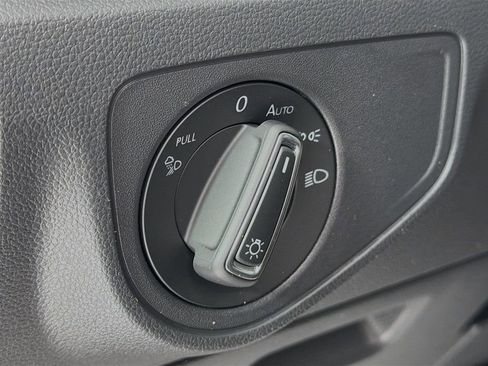 Used 2023 Volkswagen Atlas SEL R-Line image 10