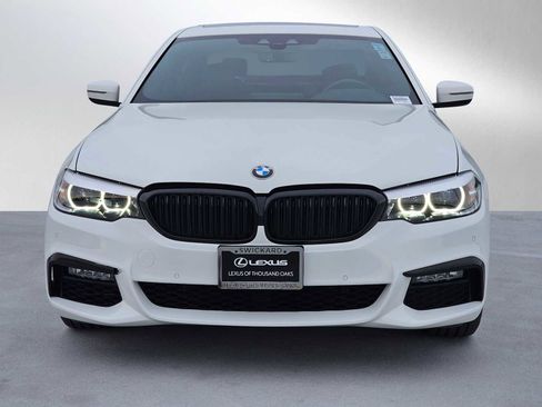 Used 2019 BMW 530e w/ M Sport Package image 8