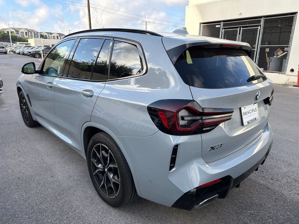 Certified 2024 BMW X3 sDrive30i w/ Premium Package RWD image 3