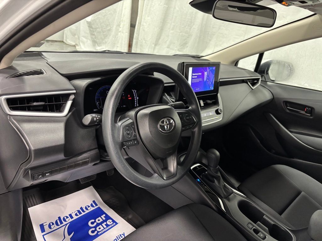 Used 2026 Toyota Corolla LE FWD image 14