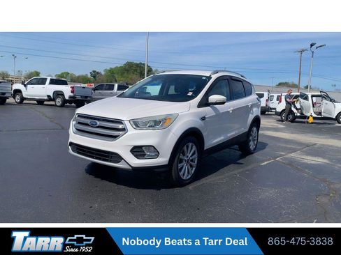 Used 2017 Ford Escape Titanium AWD/4WD image 4