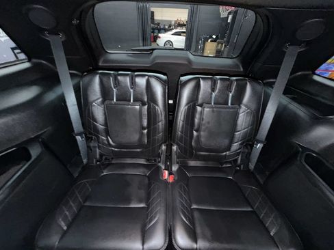 Used 2019 Ford Explorer Platinum AWD/4WD image 37