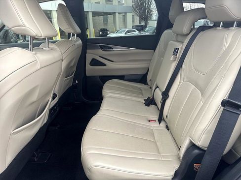 Certified 2022 INFINITI QX60 Luxe w/ Cargo Package image 17