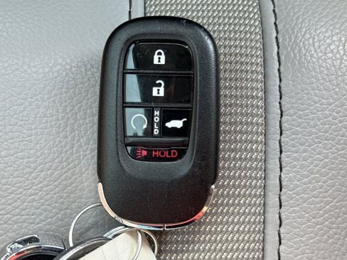Used 2024 Honda Pilot EX-L image 26