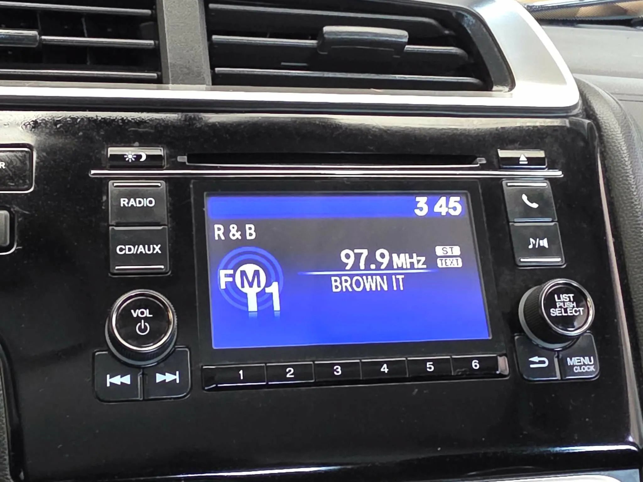 Used 2015 Honda Fit LX image 23