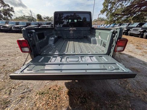 New 2026 Jeep Gladiator Sport image 11