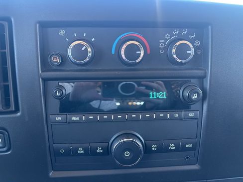 Used 2023 Chevrolet Express 2500 w/ Driver Convenience Package image 22