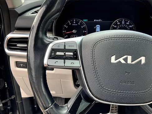 Used 2022 Kia Telluride SX w/ Nightfall Edition Package image 18