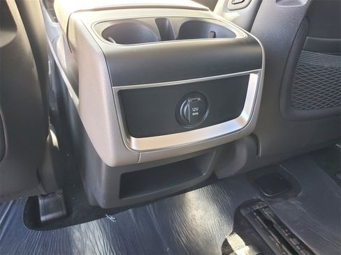 New 2026 Kia Carnival EX image 32