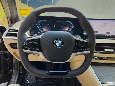 Used 2025 BMW 330i Sedan w/ Convenience Package image 14