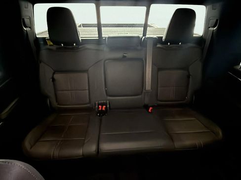 Used 2024 Chevrolet Silverado 2500 High Country w/ Z71 Off-Road Package image 19