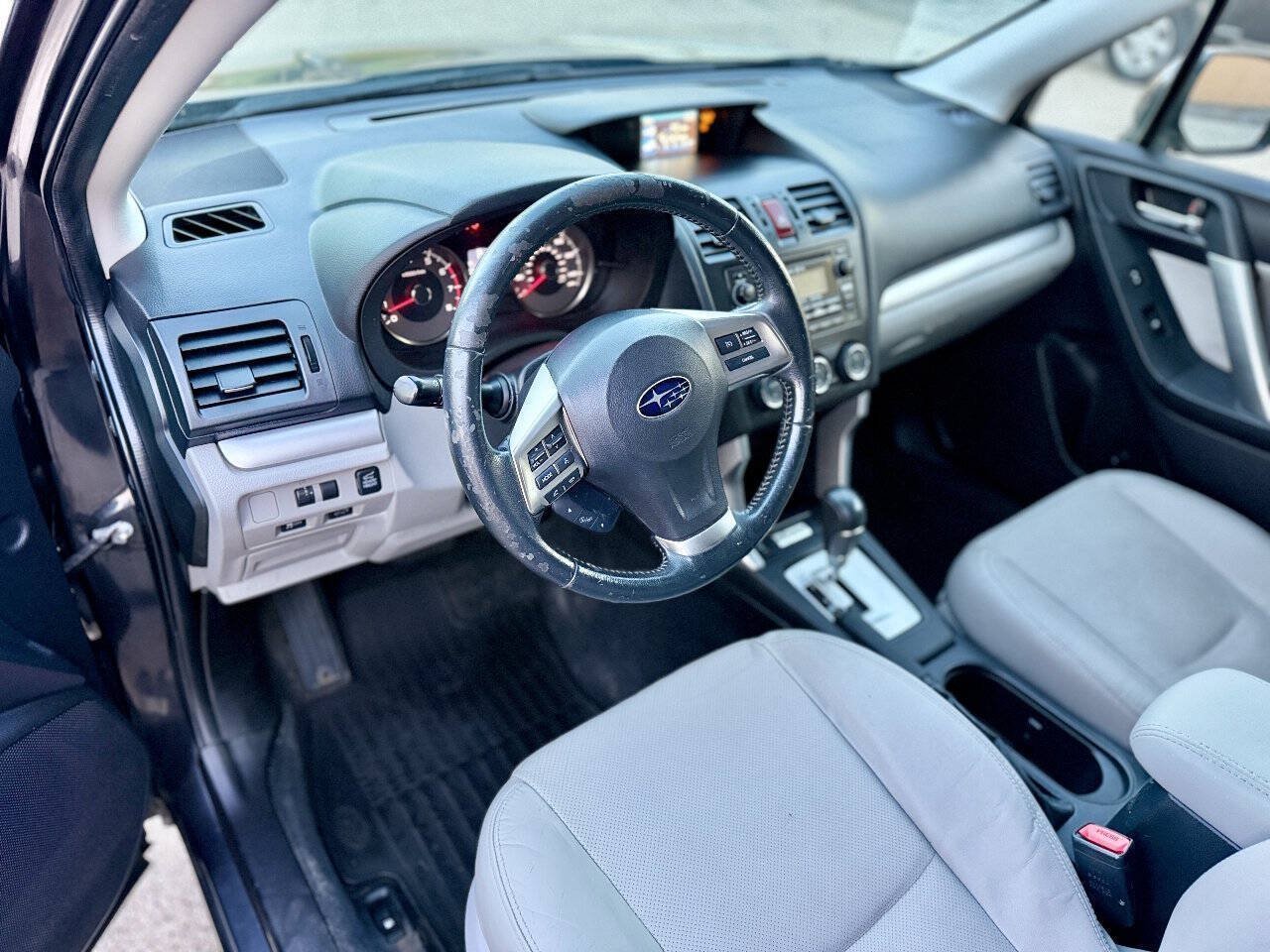 Used 2014 Subaru Forester 2.5i Limited AWD/4WD image 11