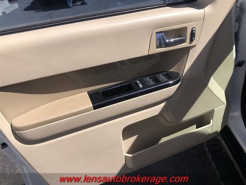Used 2012 Ford Escape Limited FWD image 9