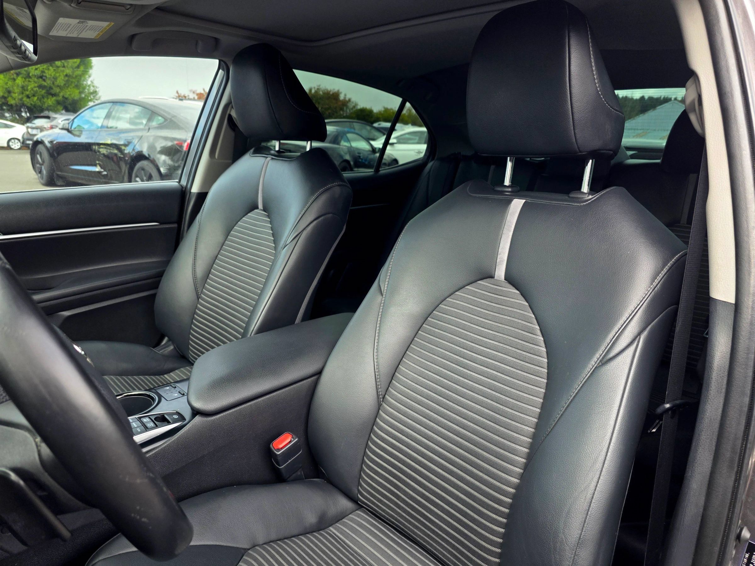 Used 2019 Toyota Camry SE w/ Audio Package FWD image 44