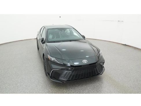 New 2026 Toyota Camry SE image 14