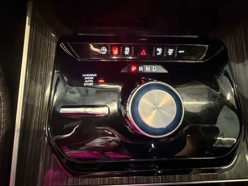 Used 2022 Jeep Wagoneer Series II image 33