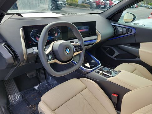 Used 2025 BMW X3 xDrive30i w/ Premium Package image 23