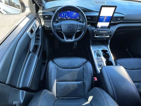 Used 2020 Ford Explorer ST w/ ST Street Pack image 14