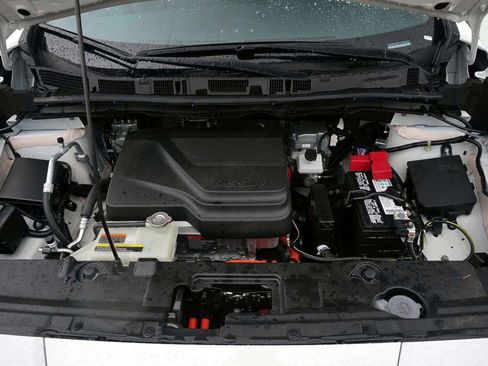 Used 2024 Nissan Leaf S image 11