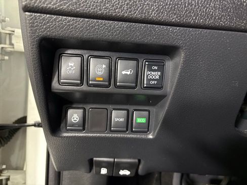 Used 2017 Nissan Rogue SL w/ SL Premium Package image 23