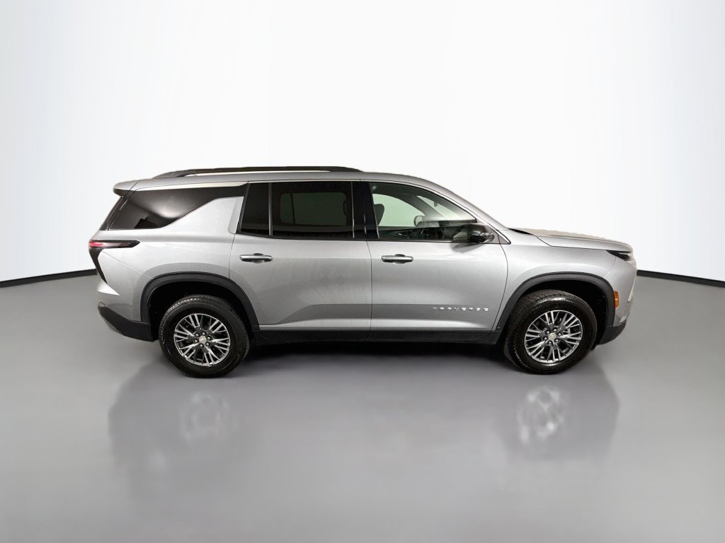 Used 2024 Chevrolet Traverse LT AWD/4WD image 8
