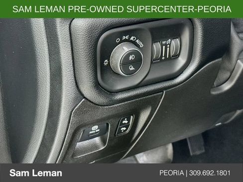 Used 2022 RAM 1500 Laramie AWD/4WD image 10