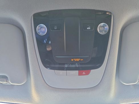 Used 2023 Kia Seltos S w/ Navigation Package AWD/4WD image 16