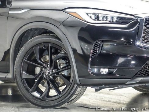 Used 2019 INFINITI QX50 Essential w/ Sensory Package image 3