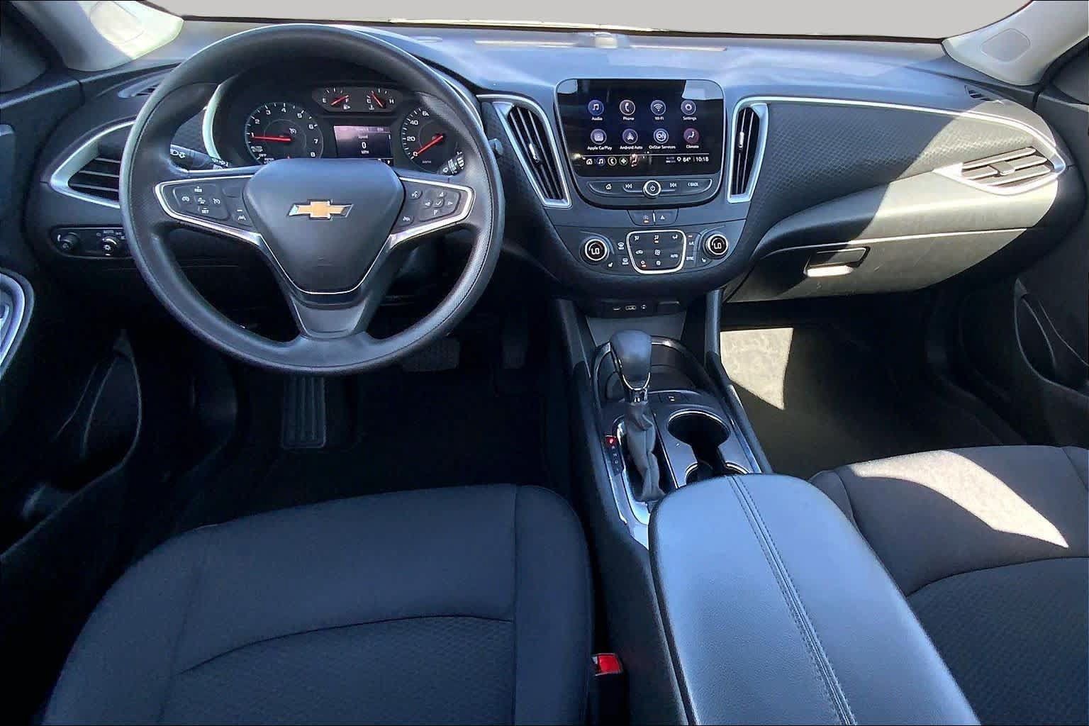 Used 2025 Chevrolet Malibu LT FWD image 16