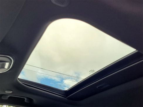 New 2025 Jeep Grand Cherokee Laredo X w/ Luxury Tech Group I image 18