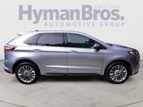 Used 2022 Ford Edge Titanium w/ Equipment Group 301A image 4