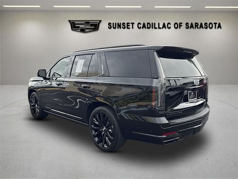 Certified 2026 Cadillac Escalade Platinum Sport w/ LPO, ONYX Package AWD/4WD image 6