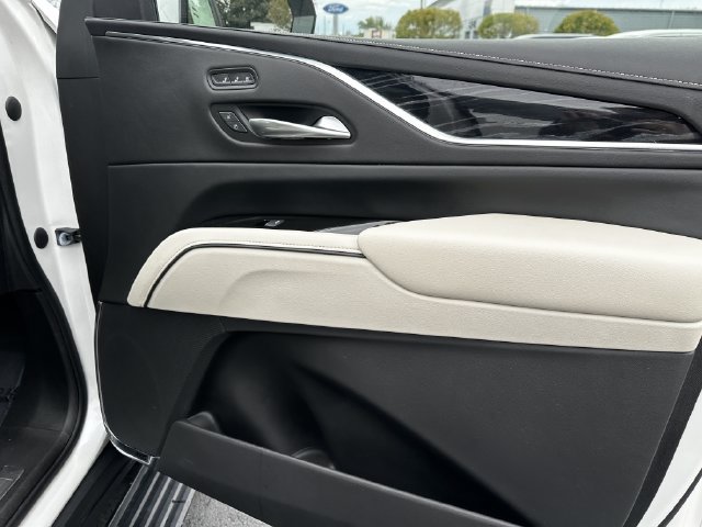 Used 2022 Cadillac Escalade Sport w/ Touring Package AWD/4WD image 35