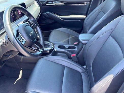 Used 2024 Kia Seltos EX FWD image 15