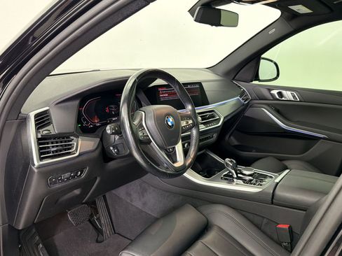 Used 2019 BMW X5 xDrive40i w/ Convenience Package AWD/4WD image 4