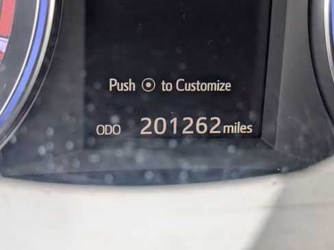 Used 2014 Toyota Highlander Limited FWD image 20