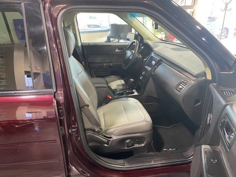 Used 2019 Ford Flex SEL w/ Equipment Group 202A AWD/4WD image 17