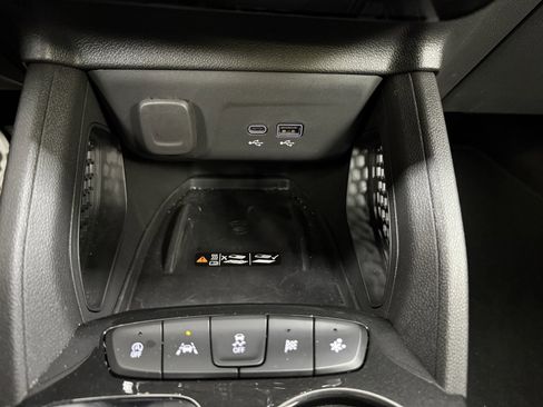 Used 2024 Chevrolet TrailBlazer RS w/ Convenience Package image 20