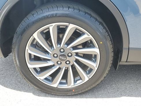 Certified 2023 Lincoln Corsair Reserve w/ Equipment Group 201A AWD/4WD image 6